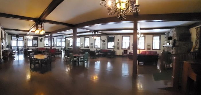 Lakeside Inn - Web Listing (newer photo)